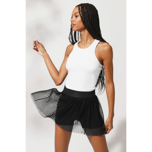 ALO Yoga ‘Ribbed Aspire Full Length Tank’ - Picture 5 of 6